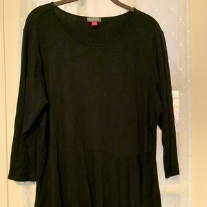 Vince Camuto 3/4 sleeve tunic top